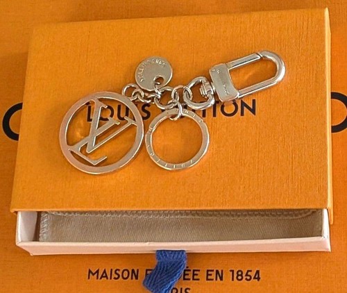 Louis vuitton circle - louis,