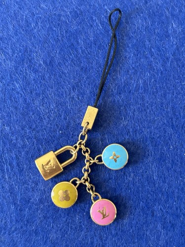 Louis vuitton charme porte - charme,