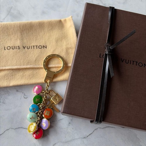 Louis vuitton porte - louis,